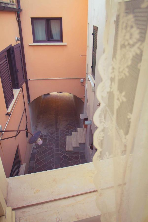 Bed and Breakfast La Finestra Sul Cortile Atri Zewnętrze zdjęcie